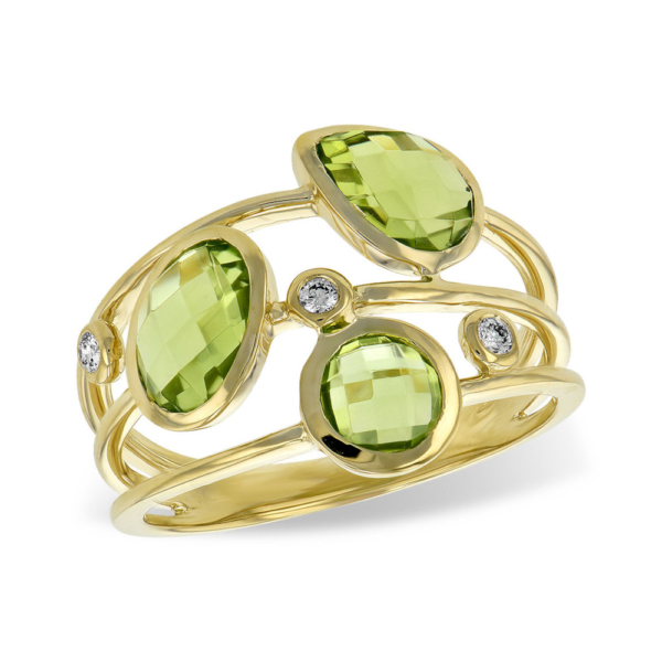 Peridot Ring in Yellow Gold With Diamonds