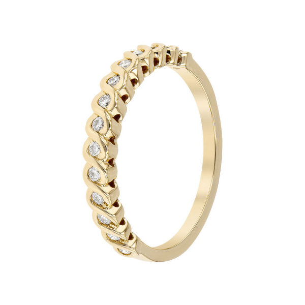 Wedding ring with diamonds in yellow gold