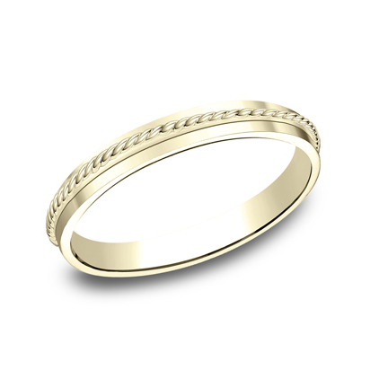 The Stylist Stackable Band in 14K Yellow Gold, 2MM Metal: 14K Yellow Gold Width: 2mm Size: 7 High polished band with a rope patterned center