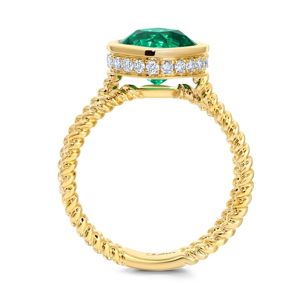 14K White Gold Emerald Ring With Diamond