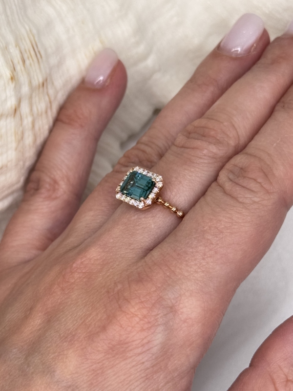 14K Rose Gold Paraiba Colored Spinel Ring Diamonds - Image 5