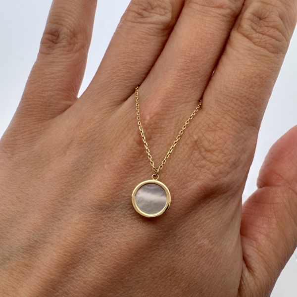 Leslie's 14K Polished Mother of Pearl Circle Necklace