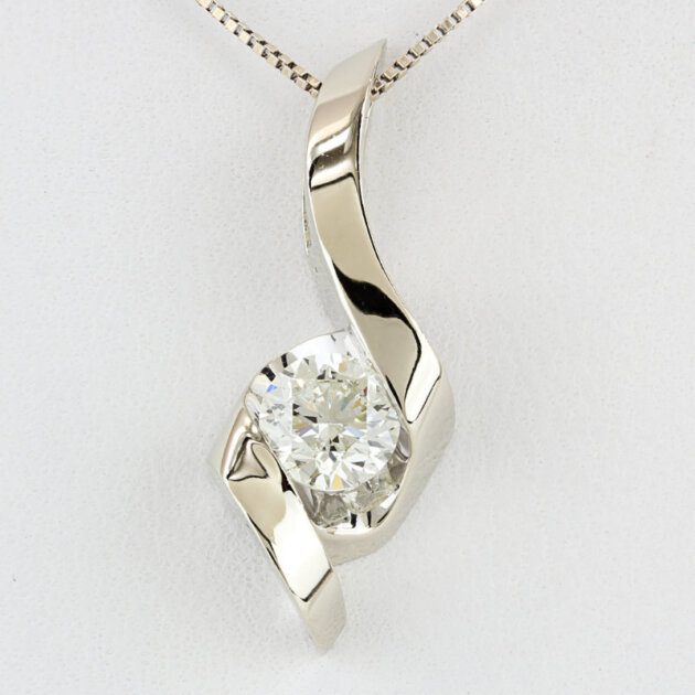 1/5 CT. Diamond Solitaire Pendant in 14K White Gold 18"