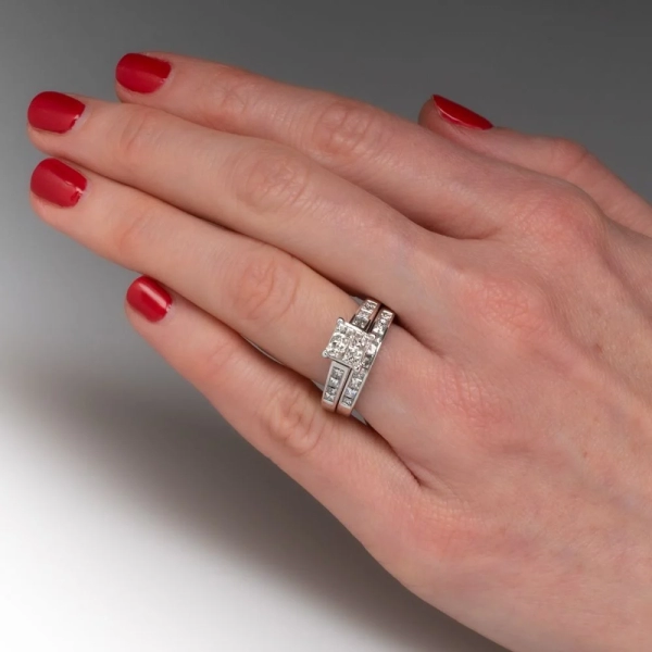 Princess-Cut Square Cluster Diamond Bridal Set 1 ct tw 10K White Gold