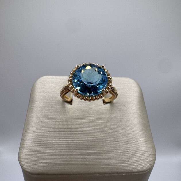 10k Yellow Gold Blue Topaz 3.08ctw Fashion Ring
