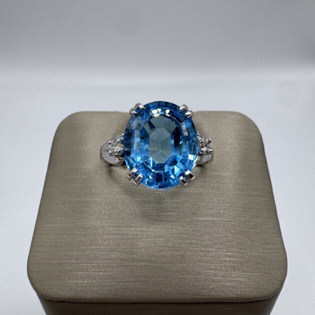 14k White Gold Blue Oval Topaz 3ct Diamond 0.06ctw Ring