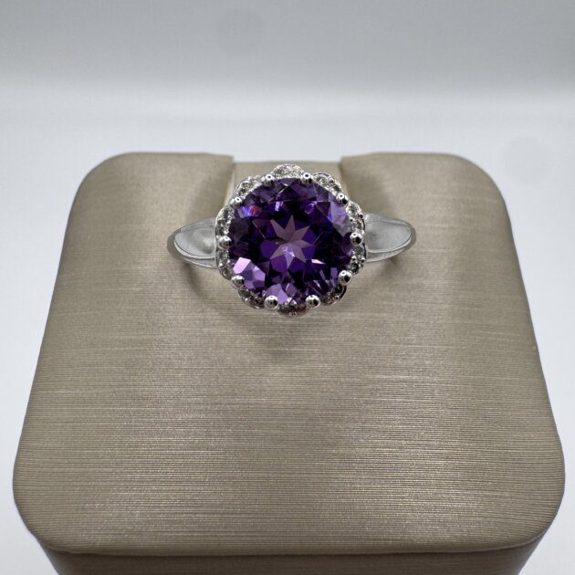14kt White Gold Amethyst 1.84ct Diamond 0.09ctw Ring