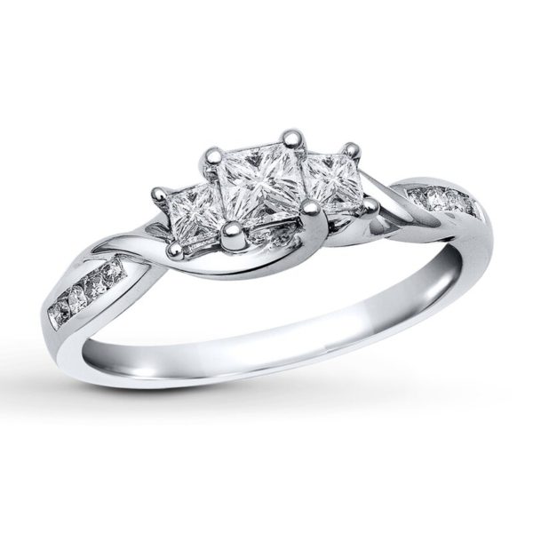 3-Stone Diamond Ring 0.65 ct tw Princess & Round-cut 10K White Gold