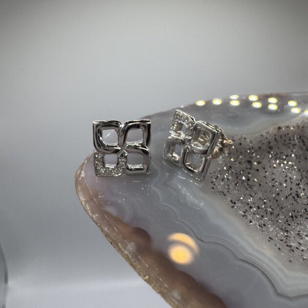 Sterling silver 925 Studs Flower Clover CZ Earrings