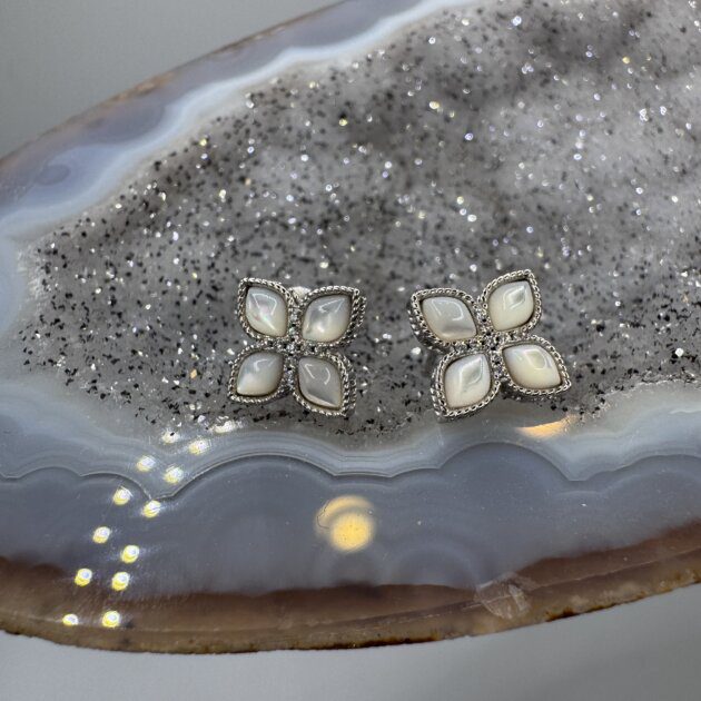 Sterling silver 925 Studs Pearl Flower Clover Earrings