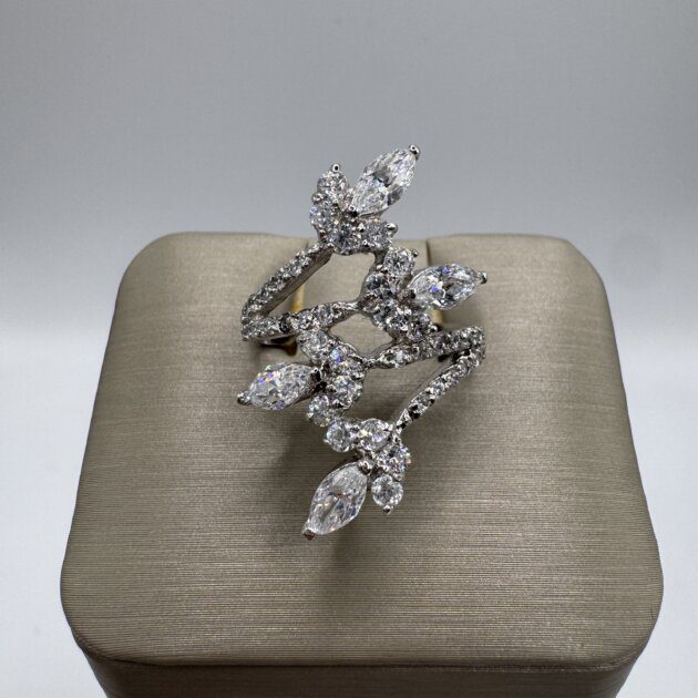 Sterling Silver White CZ Leaf Motive Open Ring