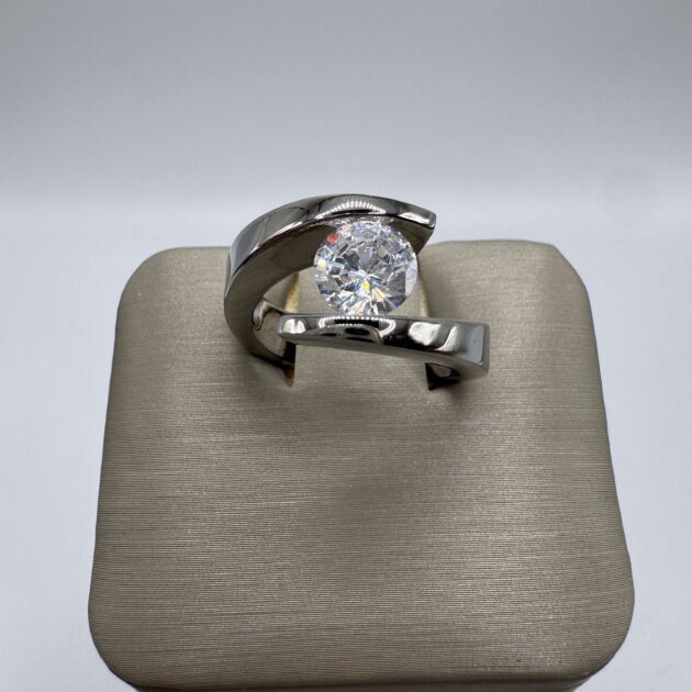 Titanium Round Simulated Diamond 2Ct CZ Solitare Stone Ring