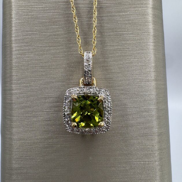 14K Yellow Gold Peridot 1.32ct & Dia .13 Necklace 18"