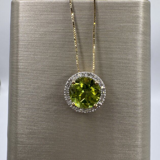 14K Yellow Gold Peridot 1.72ct & Dia .11 Necklace 18"