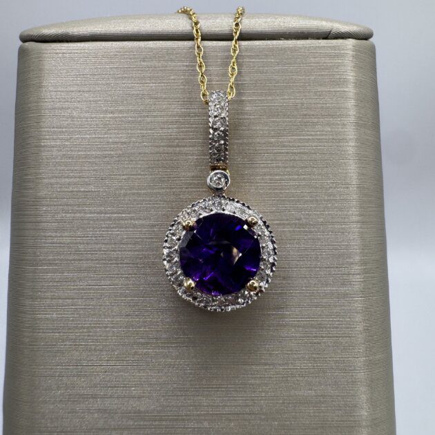 14K Yellow Gold Amethyst 1.48ct & Dia .015 Necklace 18"