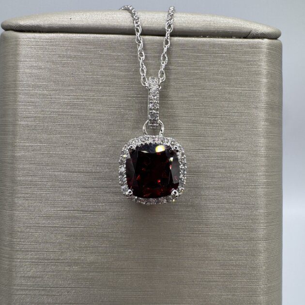 14K White Gold Garnet 1.84ct & Dia .20 Necklace 18"