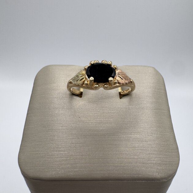 10K Yellow Gold Onyx Black Hills Gold Solitaire Ring 8