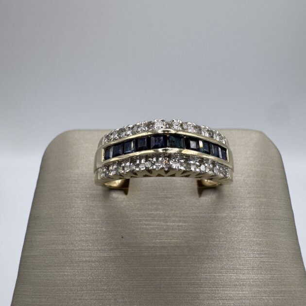 10k Yellow Gold Sapphire & Diamond Ring 8