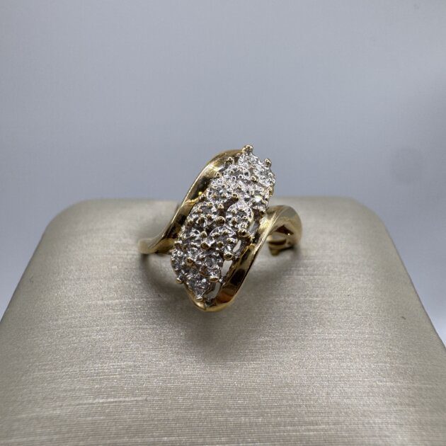 14k Yellow Gold Cluster Diamond Ring 5