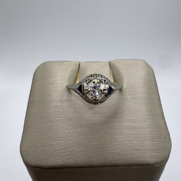 10k White Gold Art Deco Vintage Diamond 0.47ct & Sapphire Ring 5