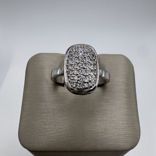 Vintage Sterling Silver Ring with CZ Stones