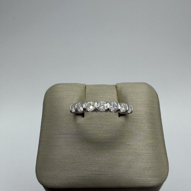 14K White Gold Diamond Band Ring, SI1/G, Size 7.5