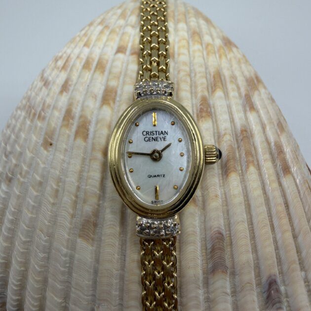 Vintage Cristian Geneve 14K Yellow Gold Diamond Ladies Watch Quartz Swiss Oval Bracelet 10.8g