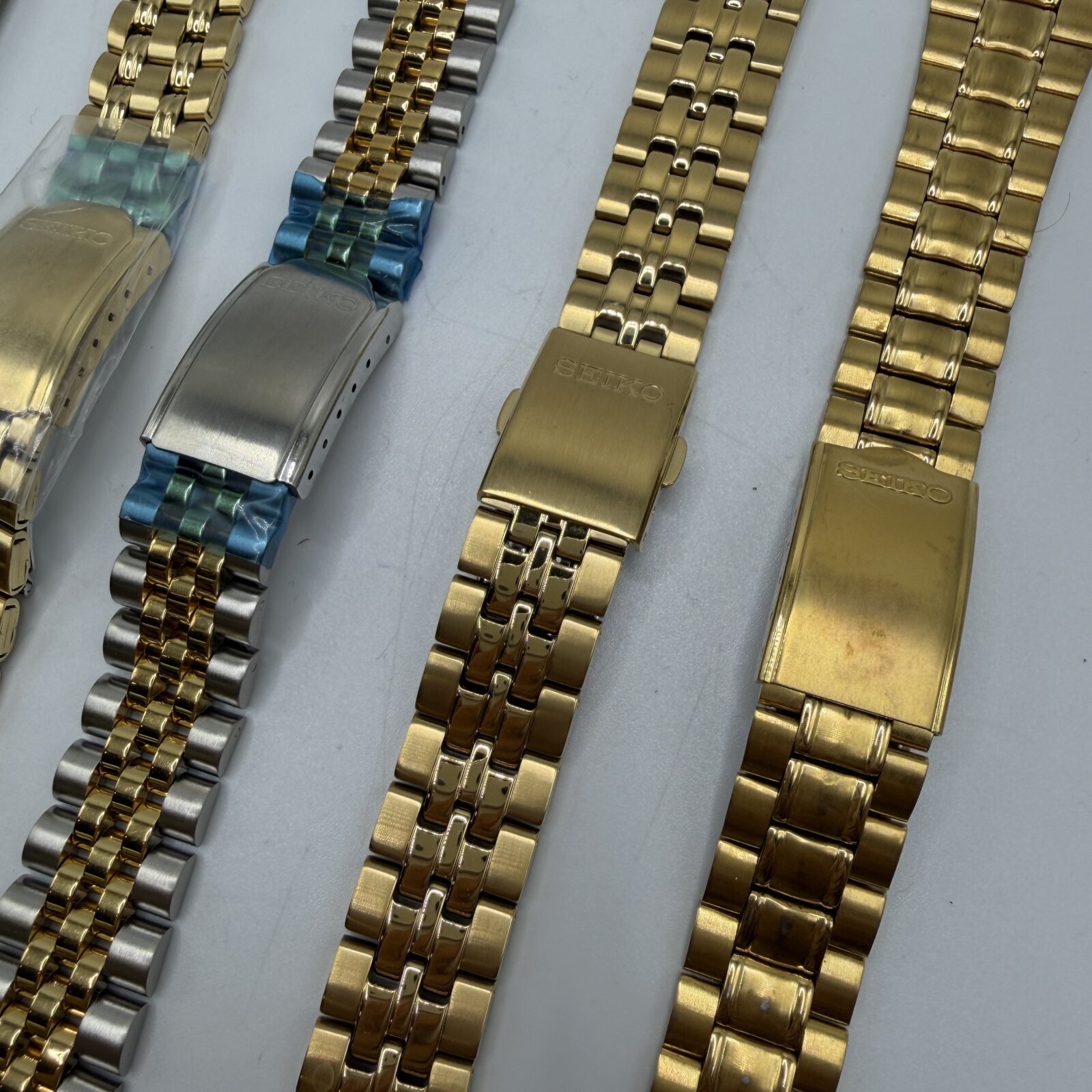Lot of 4 Genuine Seiko Watch Bracelets Gold Tone & Two-Tone NOS Vintage - Image 2