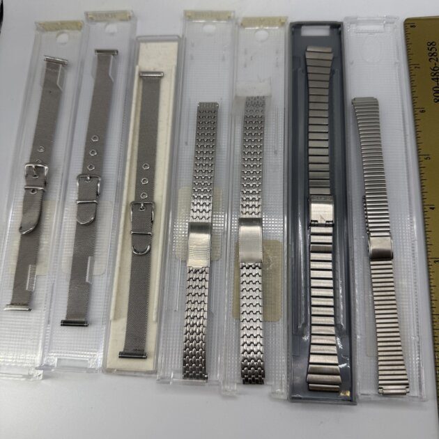 Lot of 7 assorted vintage metal watch bands / bracelets.
